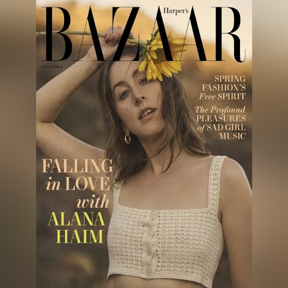 Harper’s Bazaar Magazine February 2022🧾
